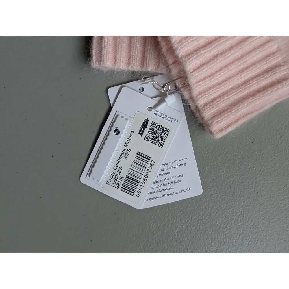 NWT Lululemon Fuzzy Cashmere Mittens Size XS/S Butter Pink